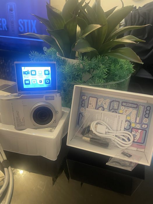 Maquina fotografica 4k nova