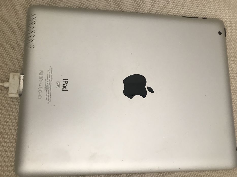 White iPad 2, Fully Functional64354209213570121