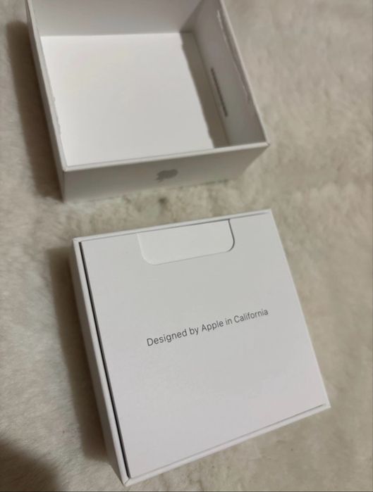 AirPods 4 USB-C Novos e Nunca Usados | Caixa Original | Seguro Incluído