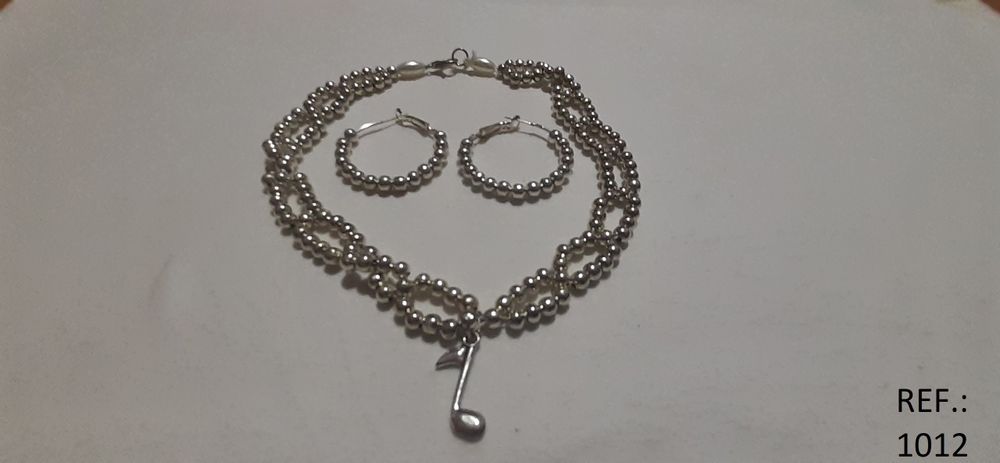 Bijutaria feita à mão