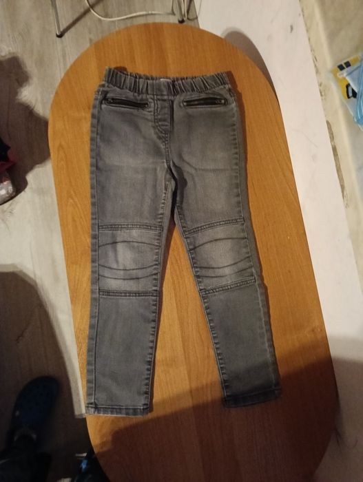 Spodnie dla chłopca r 122
