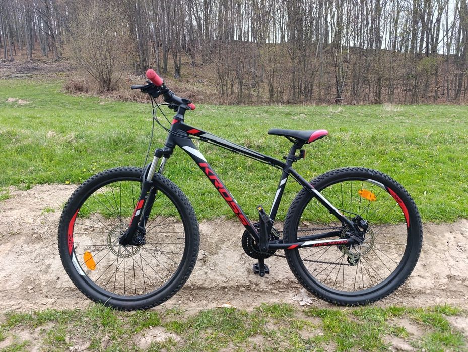 Kross Hexagon 3.0 S 17" 26 MTB aluminiowa rama rower górski SHIMANO hamulce tarczowe amortyzator 21 biegów mat