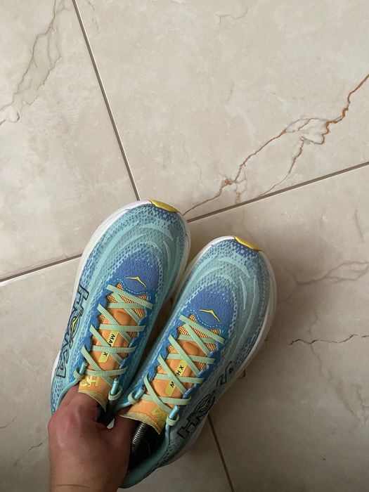 Hoka Mach X (оригінал)