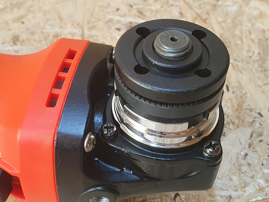 Угловая шлифмашина START PRO SAG-1170VP регулятор и константа оборотов