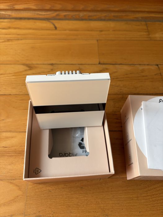 Inteligentny przełącznik Aqara Display Switch V1 4 przyciski Zigbee BT