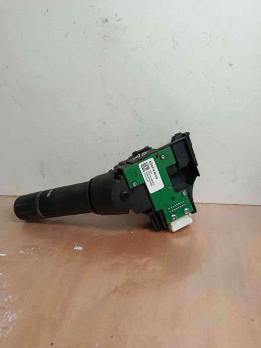 Conjunto / manetes de luzes e limpa vidros MAZDA 2 (DE)