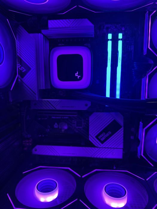 Ryzen 7 9800x3d + B650