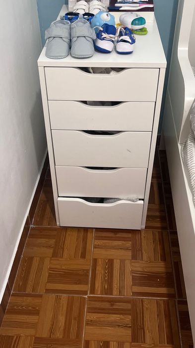 Comoda para quarto