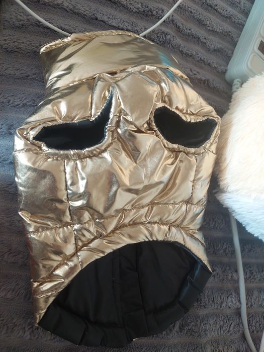 Продам жилетку на собачку