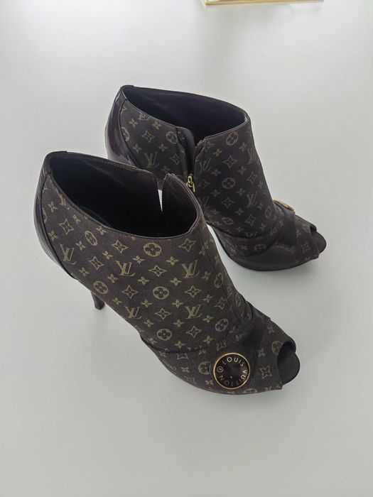 Botin senhora LV originais (Louis Vuiton) tam39  c/fatura