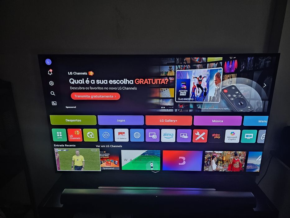 LG OLED G4 65 polegadas com suporte original para móvel