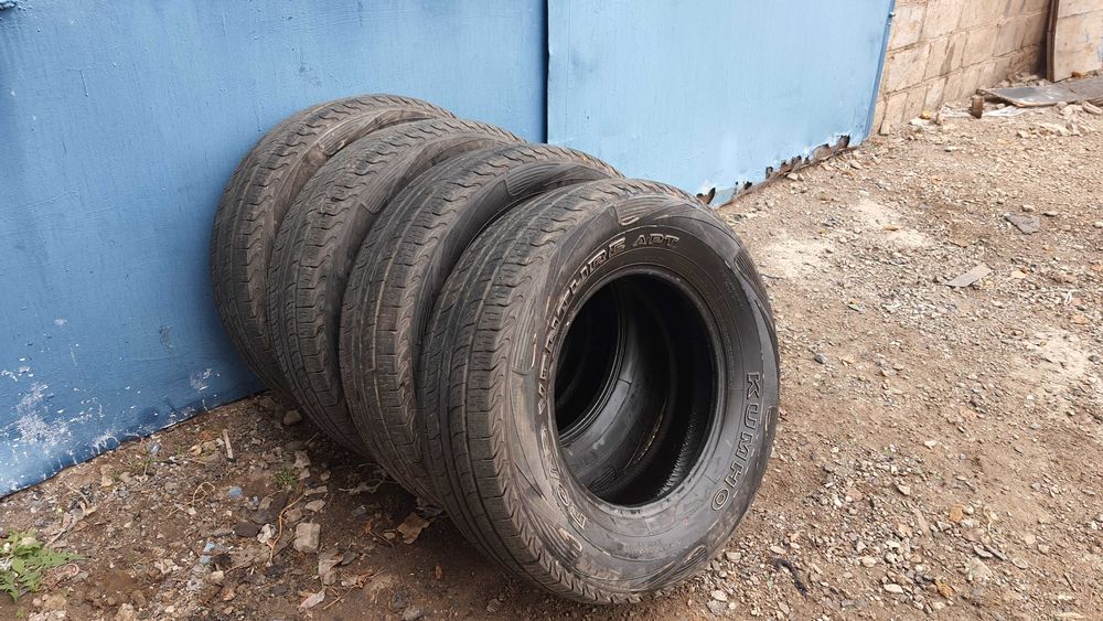 Kumho road Venture P 265 70 R17 M+S 4 штуки