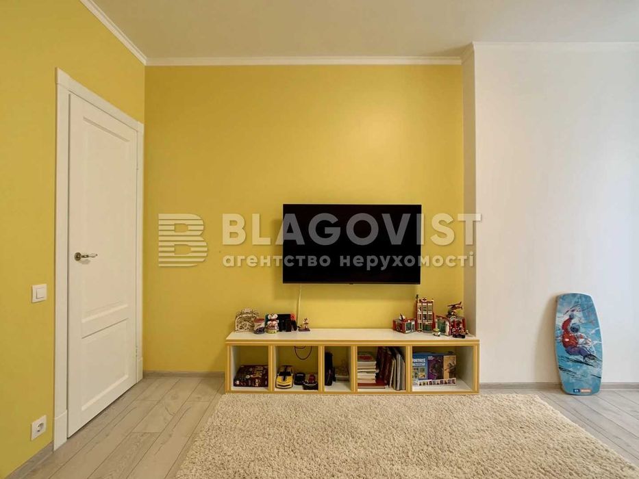 Маккейна Джона (Кудрі Івана), 7, ЖК Central Park;