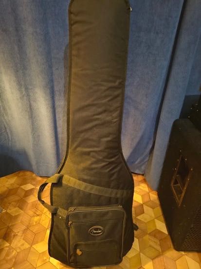 Fender precision bass Roger Waters gitara basowa