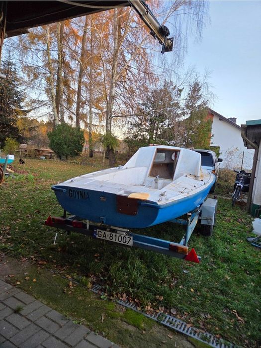 Przyczepa podłodziowa DMC 750 kg