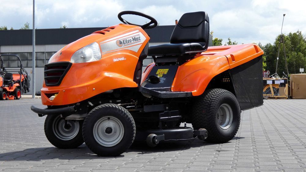 Traktorek kosiarka Oleo-Mac OM105J/22H B&S 2 Cylindry (250701.5) Baras