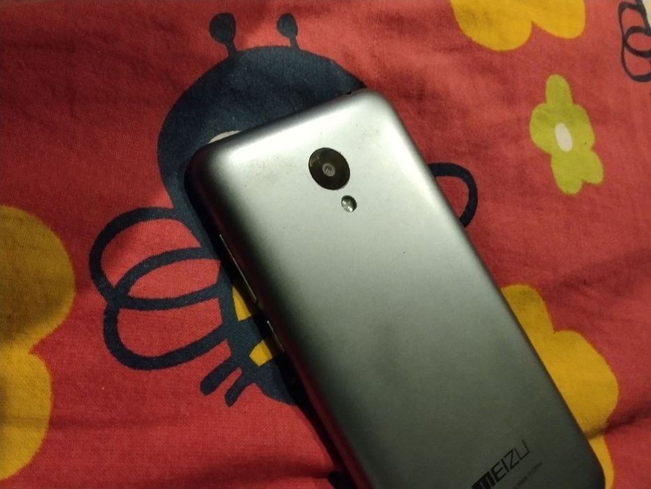 Meizu (32g) сірий