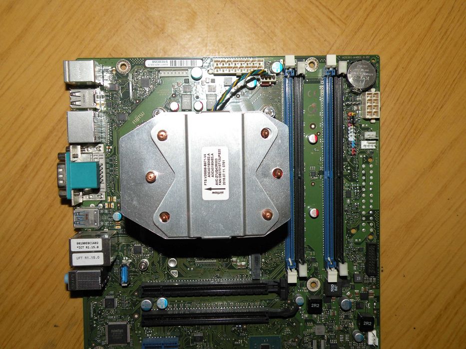 FUJITSU W550n płyta główna D3417-A21 Win 10 Pro LGA 1151 Sama płyta !!