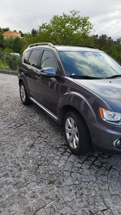 Mitsubishi  Outlander