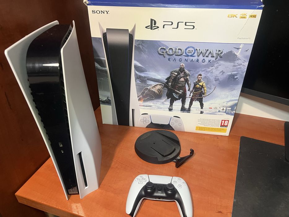 PlayStation 5 z napedem + pad
