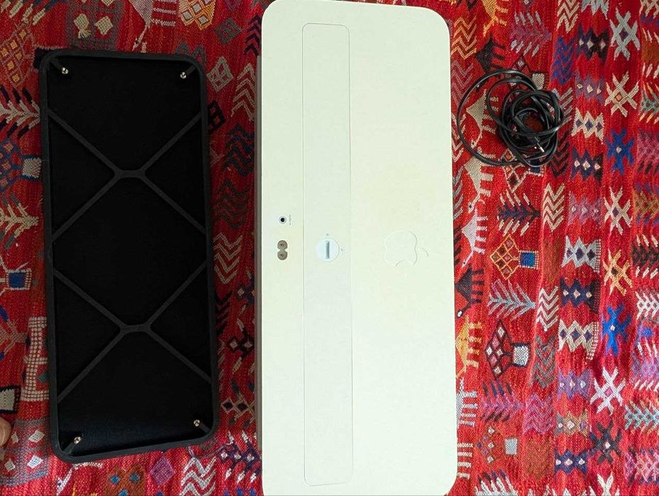 Apple Hifi Speakers