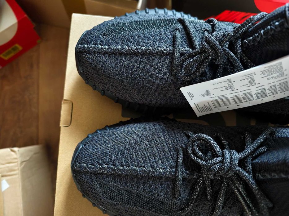 Nowe Yeezy 350 v2 Black 42 / 8.5 ORYGINALNE