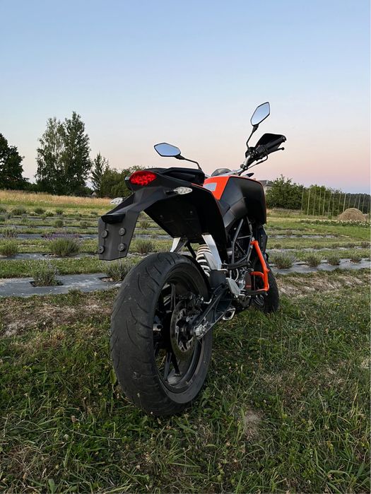 Мотоцикл Ktm duke 200