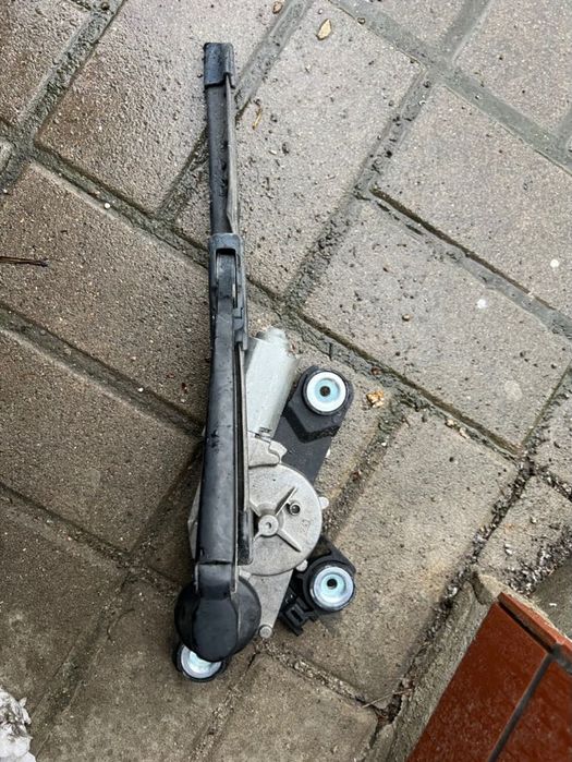 Części FORD FOCUS Mk II różne, sprzedaż w całości