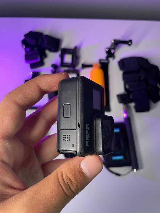 Екшн камера GoPro HERO 7 Black з чудовим комплектом