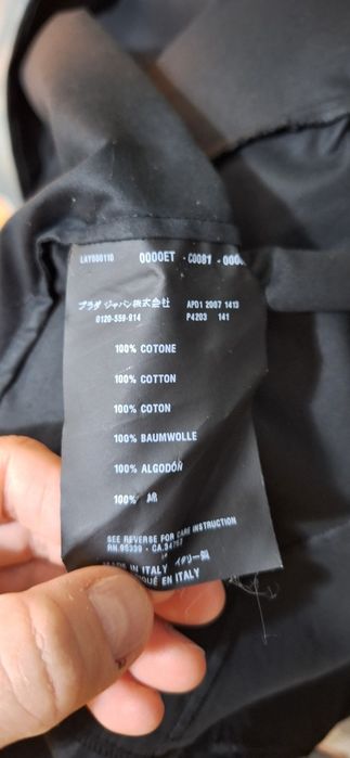 Prada m bluzka orginal