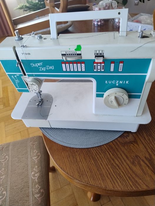 Sprzedam maszynę do szycia Łucznik