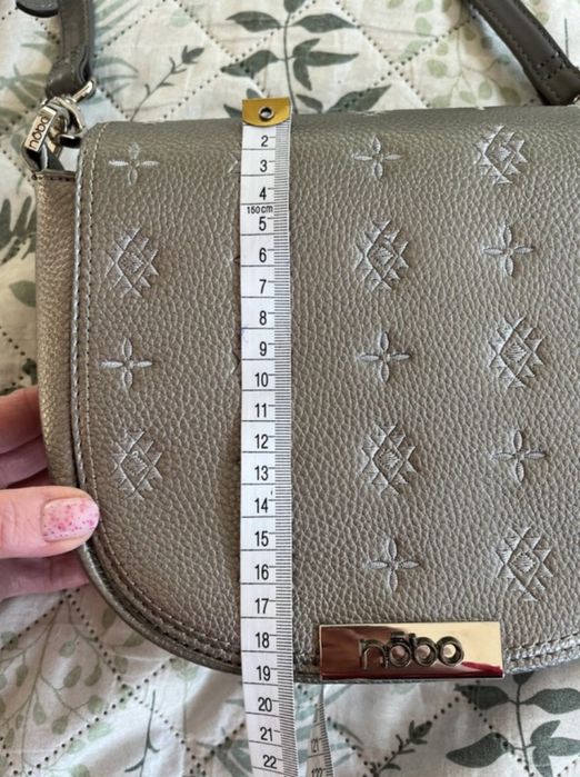 Torebka nobo srebrna