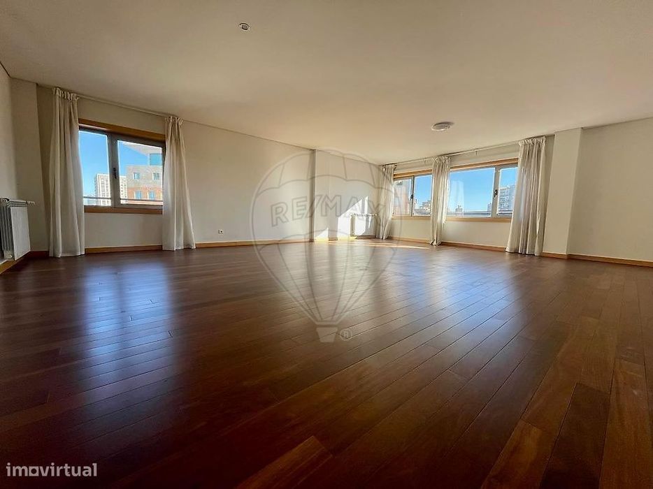 Apartamento T3 para arrendamento