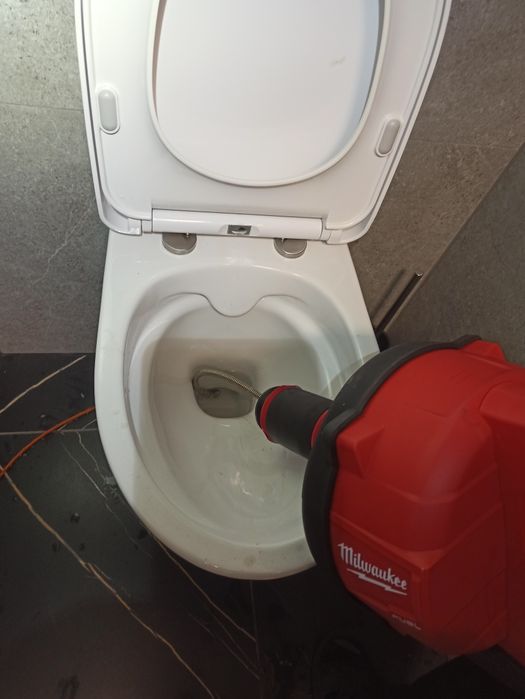 Hydraulik uslugi Poznań .Drobnie naprawu (WC, baterii. syfona)