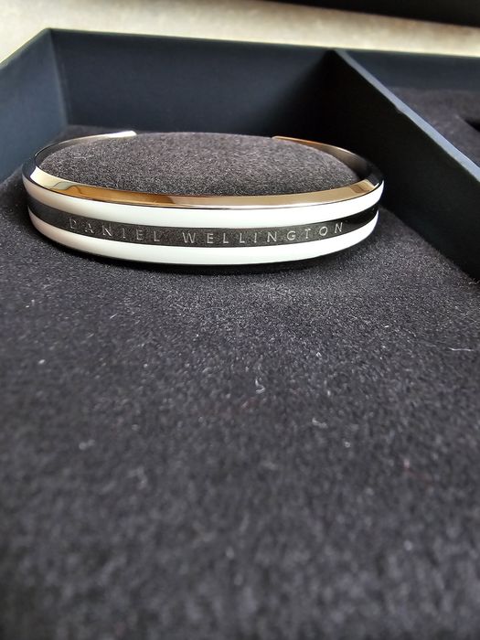 Zegarek Daniel Wellington srebrny zestaw z bransoletką 32 mm