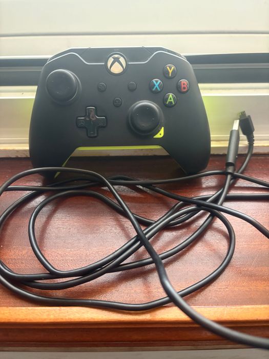 Comando com fios Xbox/PC