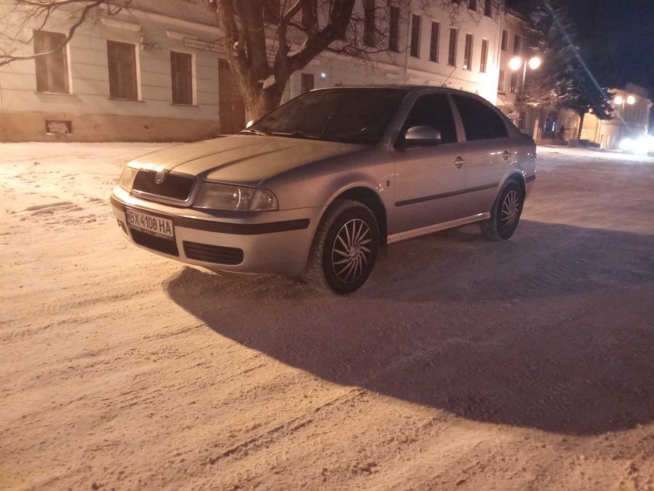 Продам Шкоду тур 1.6