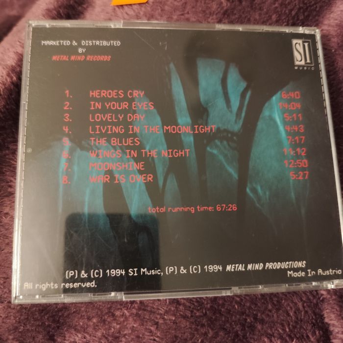 Collage Moonshine z autografami CD