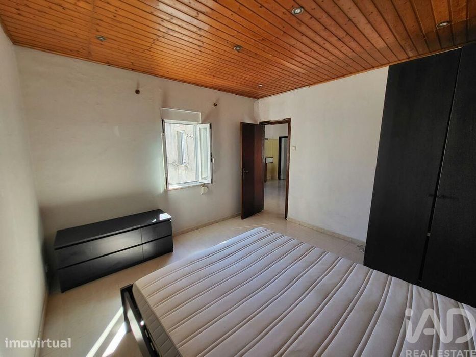 Apartamento T2 em Algés, Linda-a-Velha e Cruz Quebrada-Dafundo