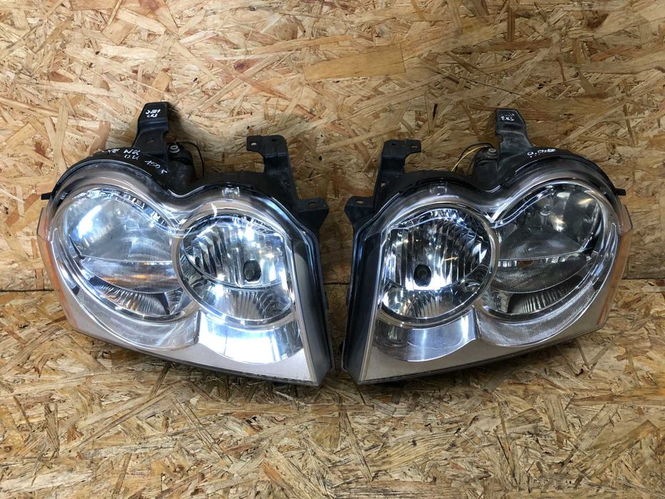 Lampa/reflektor przedni lewy prawy Jeep Grand Cherokee WK