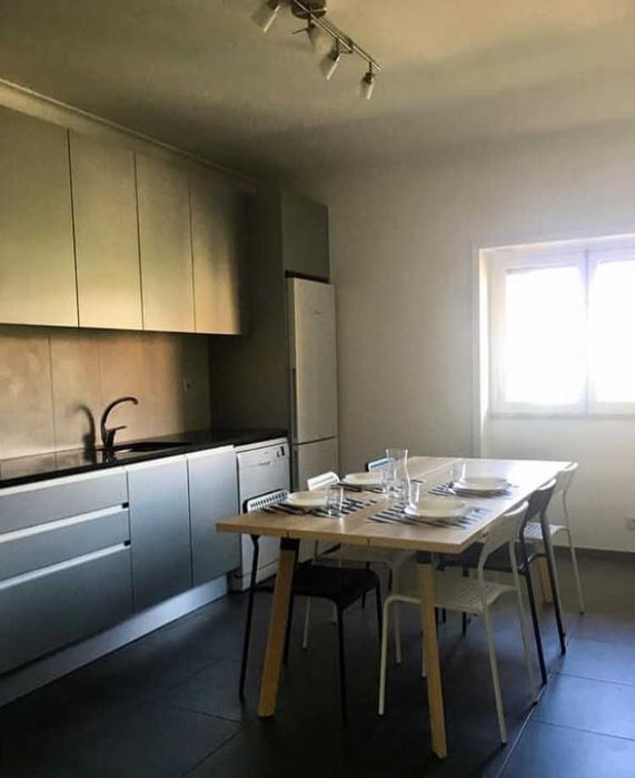 Suíte em Celas – Junto às Faculdades | Disponível 1 de Julho
