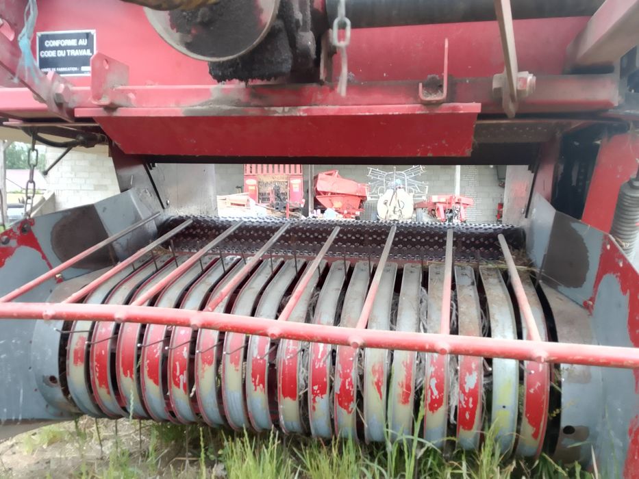 Prasa arobale 1212 Claas Rollant 42 farmer.