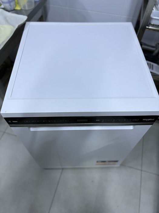 Посудомийна мишина посудомийка whirlpool w7f hs31