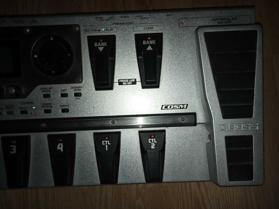 Boss GT 10 pedaleira