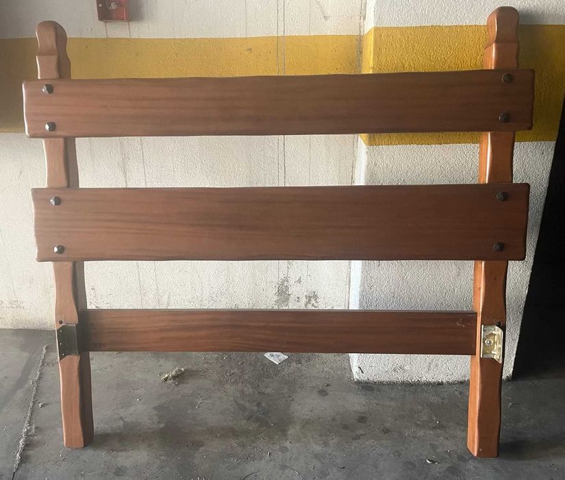 Top Cama L 130 c/ Colchão C 183 x L 118 e Estrado