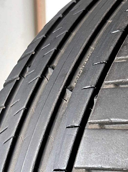 Pneus Michelin Pilot Sport 4S - 235/45/21 - Como NOVOS