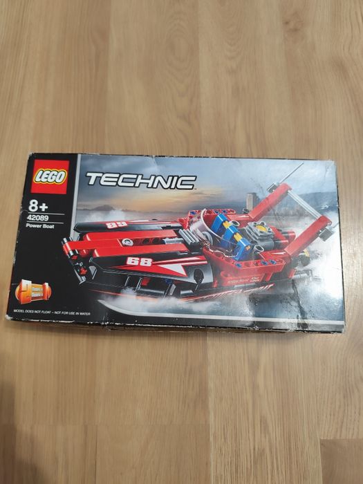 Lego Technic 42089 Power Boat
