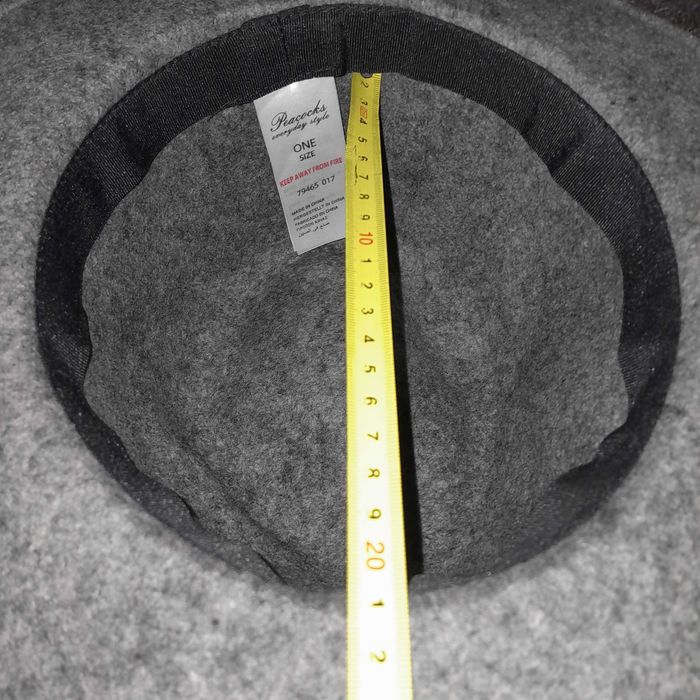 Капелюх сірого кольору шерсть, стан чудовий, ціна 155 грн, перешлю олх