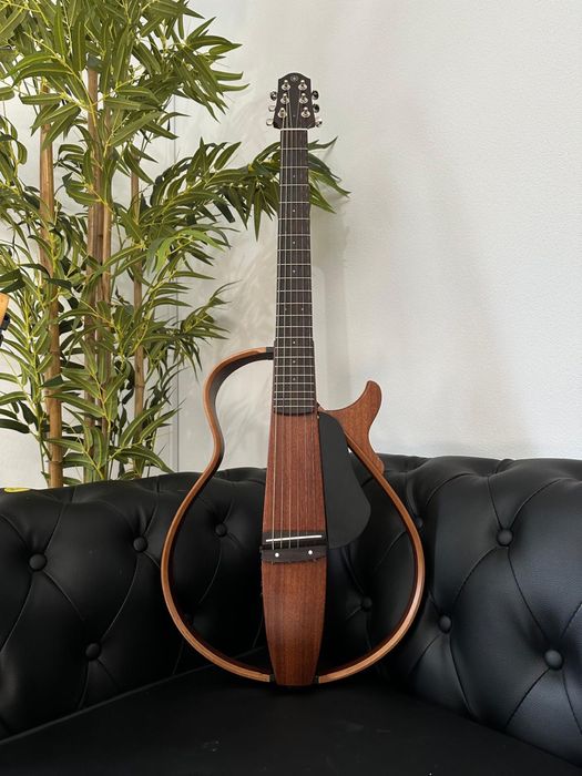 Yamaha silent SLG200s