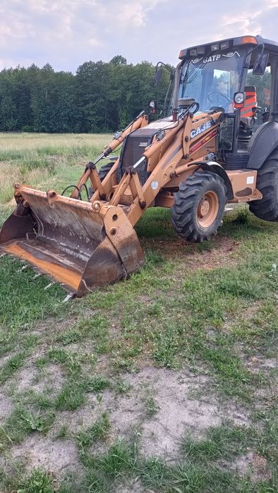 Sprzedam koparko-ładowarkę Case 590 SR z 2005 roku. Przebieg 7885 mth